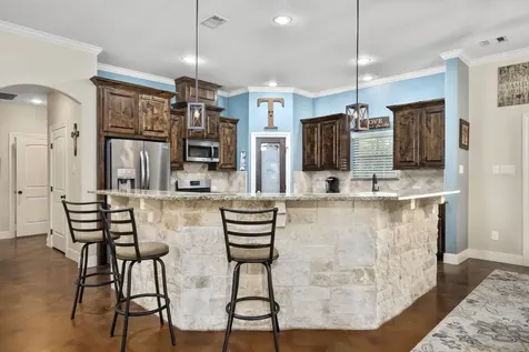 20585 Sh 146 N Liberty TX 77575