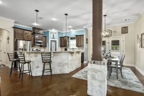 20585 Sh 146 N Liberty TX 77575