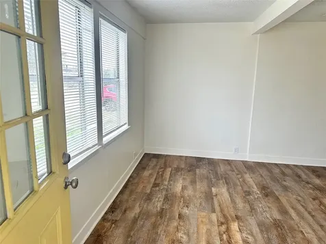 1005 Avenue E 1/2 Alvin TX 77511
