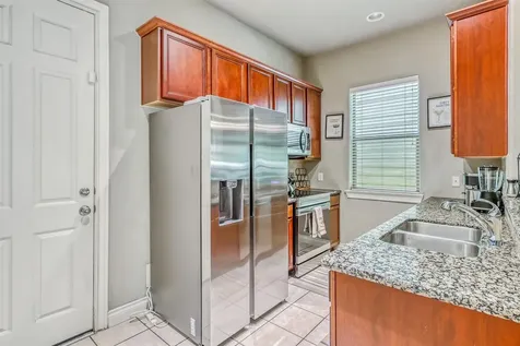 9113 Creekstone Lake Drive Houston TX 77054