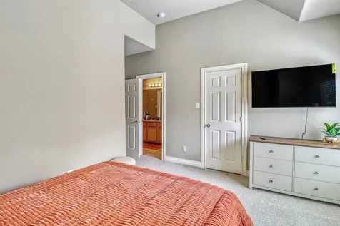 9113 Creekstone Lake Drive Houston TX 77054