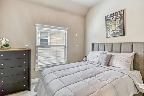 9113 Creekstone Lake Drive Houston TX 77054