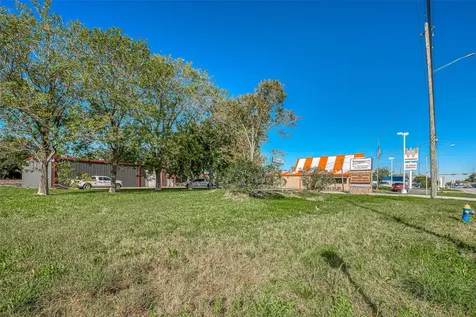 2422-2436 S Main Street Pearland TX 77581