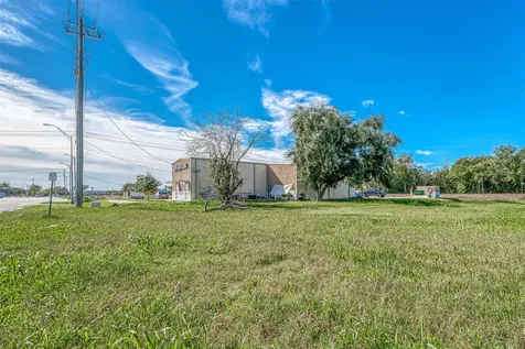 2422-2436 S Main Street Pearland TX 77581