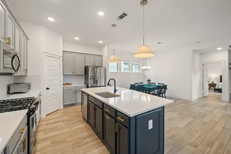 202 Thistle Drive Montgomery TX 77316