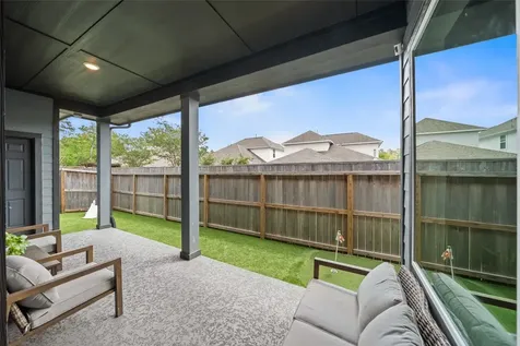 202 Thistle Drive Montgomery TX 77316