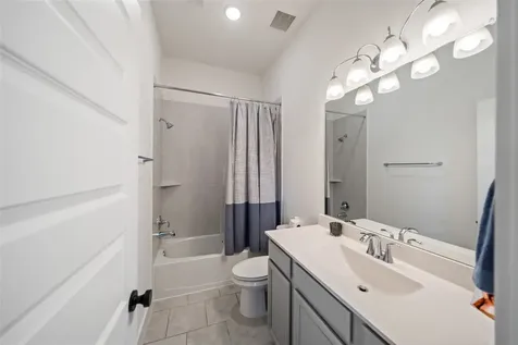 202 Thistle Drive Montgomery TX 77316