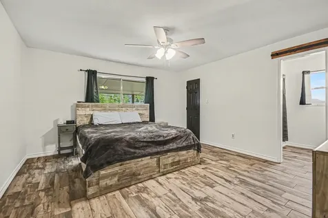 56 W Candlewood Street Lake Jackson TX 77566