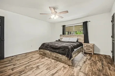 56 W Candlewood Street Lake Jackson TX 77566