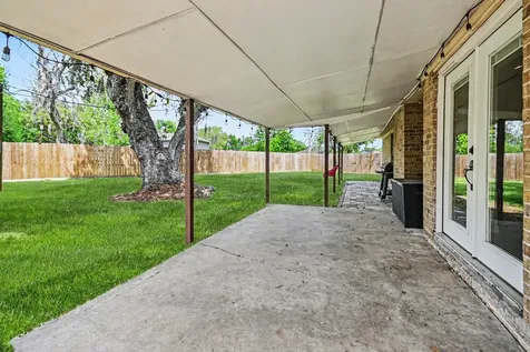 56 W Candlewood Street Lake Jackson TX 77566