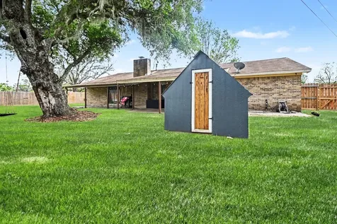56 W Candlewood Street Lake Jackson TX 77566