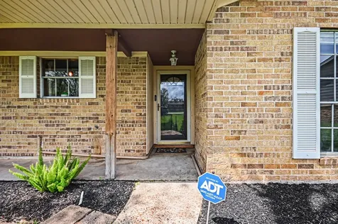 56 W Candlewood Street Lake Jackson TX 77566