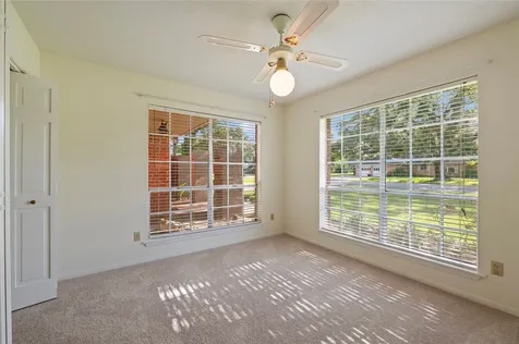 1604 S Hill Street Alvin TX 77511