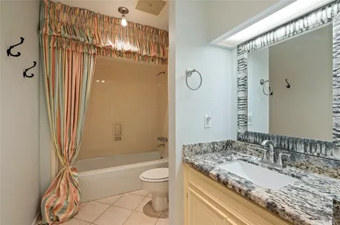 1604 S Hill Street Alvin TX 77511