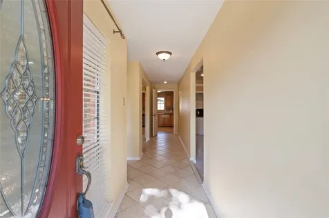 1604 S Hill Street Alvin TX 77511