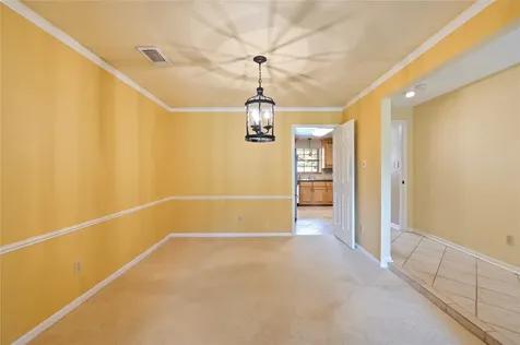 1604 S Hill Street Alvin TX 77511