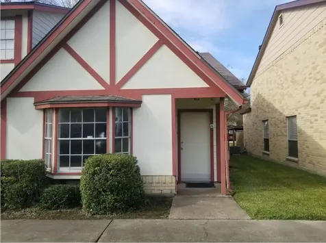 2037 Country Village Boulevard A Humble TX 77338