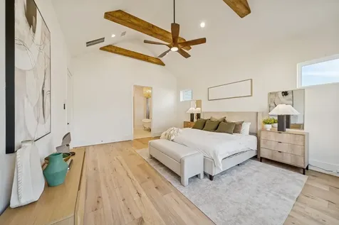 511 Graceland Street Houston TX 77009