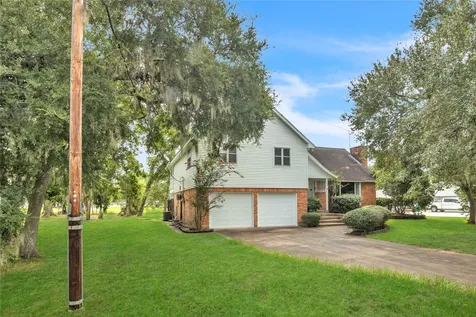 108 Woodland Road Lake Jackson TX 77566