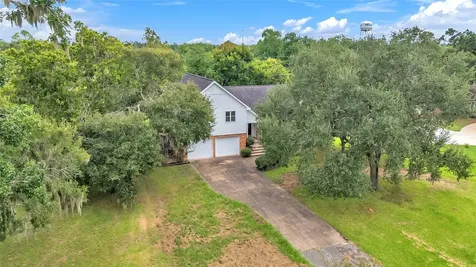 108 Woodland Road Lake Jackson TX 77566