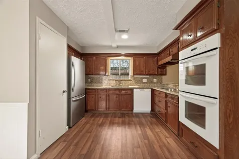 4215 Long Grove Drive Seabrook TX 77586