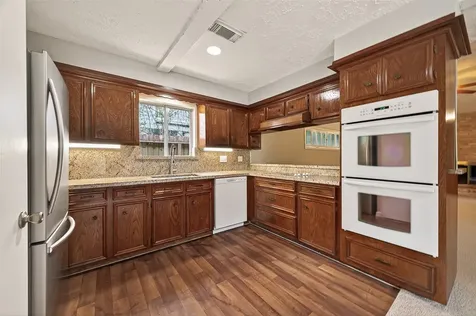 4215 Long Grove Drive Seabrook TX 77586