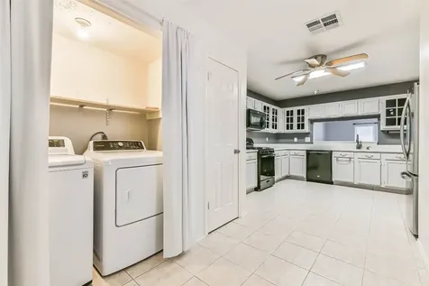 3327 S Country Meadows Lane Pearland TX 77584