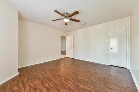 3327 S Country Meadows Lane Pearland TX 77584
