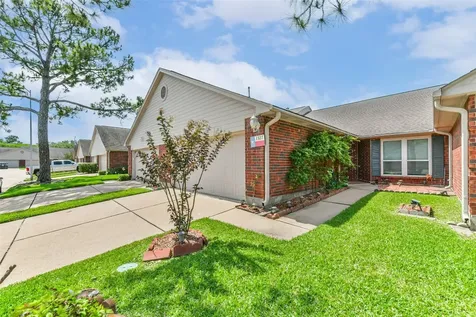 3327 S Country Meadows Lane Pearland TX 77584