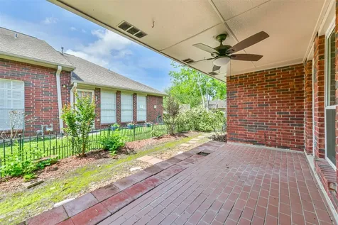 3327 S Country Meadows Lane Pearland TX 77584