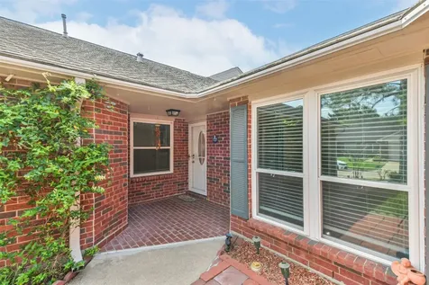 3327 S Country Meadows Lane Pearland TX 77584