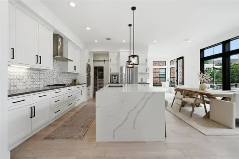 3123 Maroneal Street Houston TX 77025