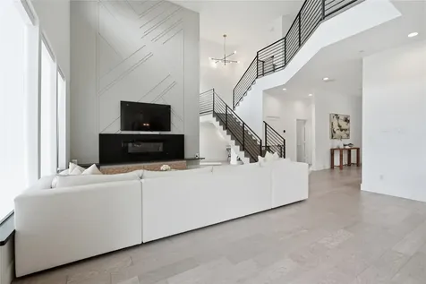 3123 Maroneal Street Houston TX 77025