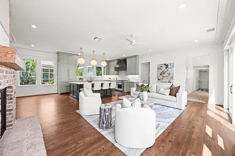 2019 Chantilly Lane Houston TX 77018