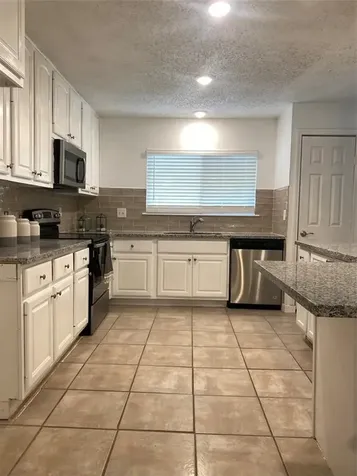 13 Canyon Oak Lane The Woodlands TX 77380