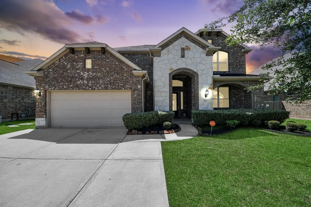 321 Stockport Drive League City TX 77573
