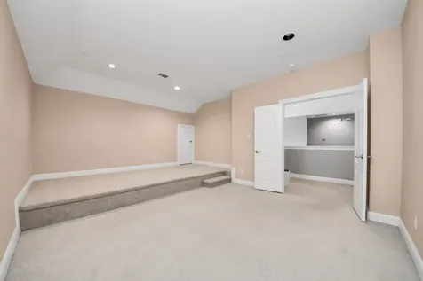 321 Stockport Drive League City TX 77573