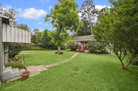 705 W 34th Street Houston TX 77018