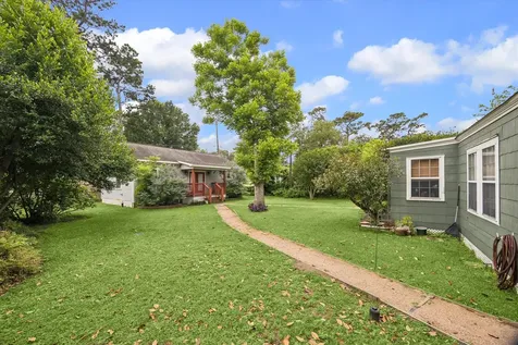 705 W 34th Street Houston TX 77018