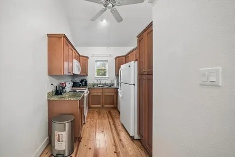 705 W 34th Street Houston TX 77018