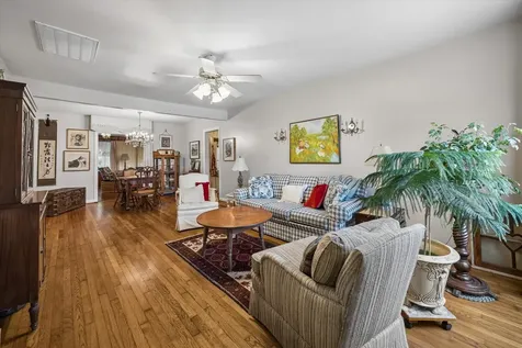 705 W 34th Street Houston TX 77018