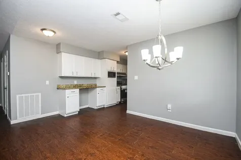 208 Willow Street Sealy TX 77474