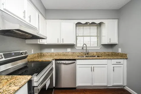 208 Willow Street Sealy TX 77474
