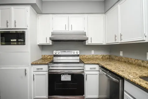 208 Willow Street Sealy TX 77474