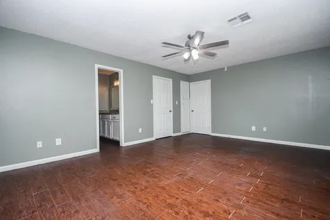 208 Willow Street Sealy TX 77474