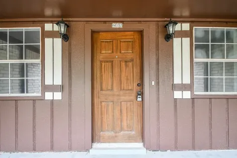 208 Willow Street Sealy TX 77474