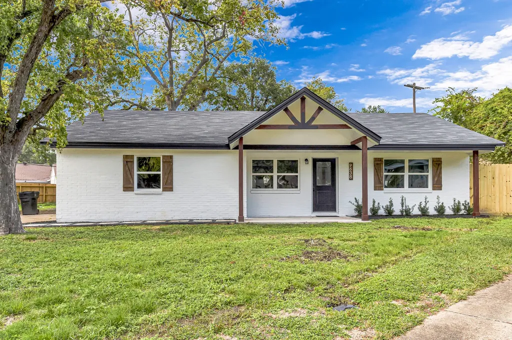 9638 Kerrwood Lane Houston TX 77080