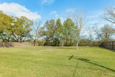 1100 Western Avenue Angleton TX 77515