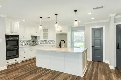 1100 Western Avenue Angleton TX 77515