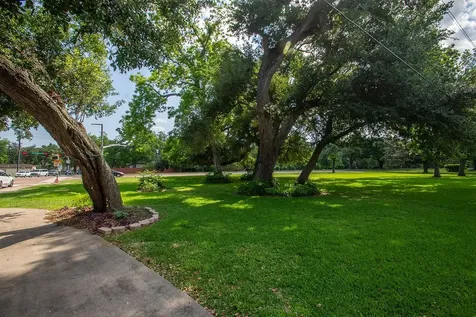 220 Oyster Creek Drive Lake Jackson TX 77566